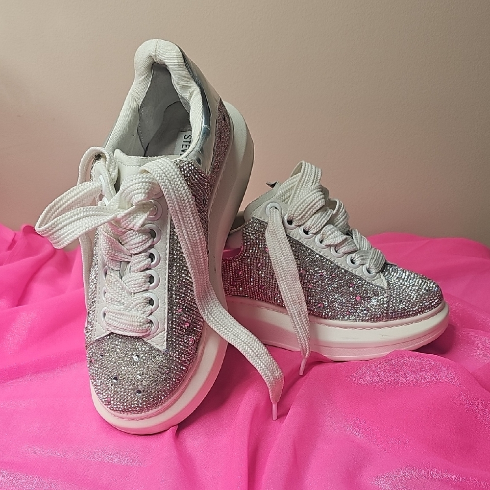Steve Madden Glittering Silver Sneakers